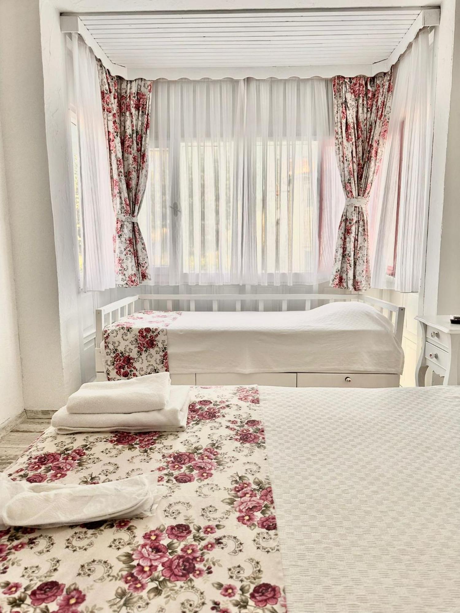 Aisem By Hire Hotel Alaçatı Eksteriør billede