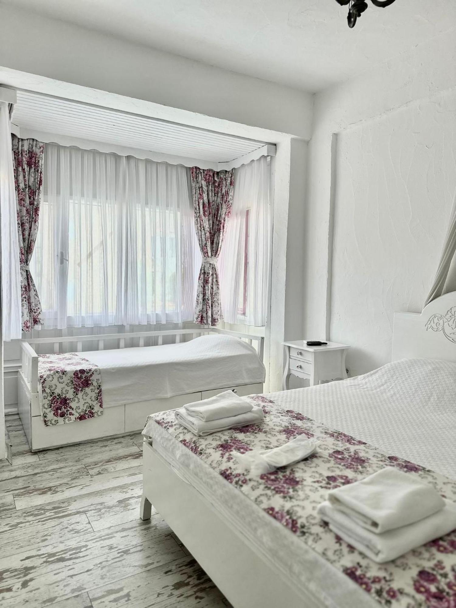 Aisem By Hire Hotel Alaçatı Eksteriør billede
