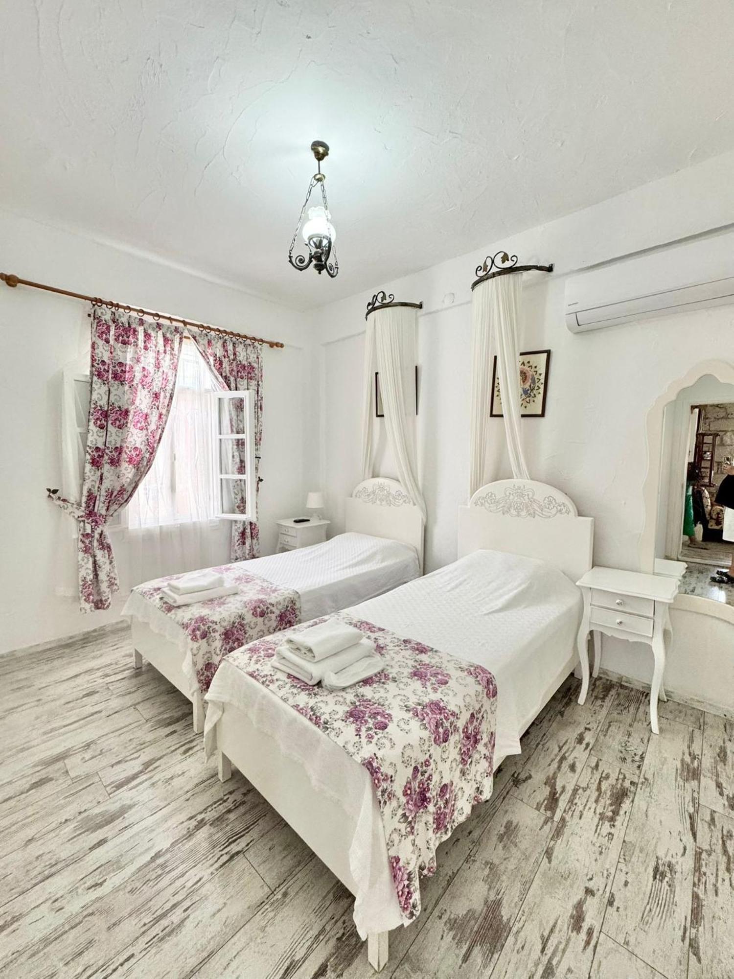 Aisem By Hire Hotel Alaçatı Eksteriør billede