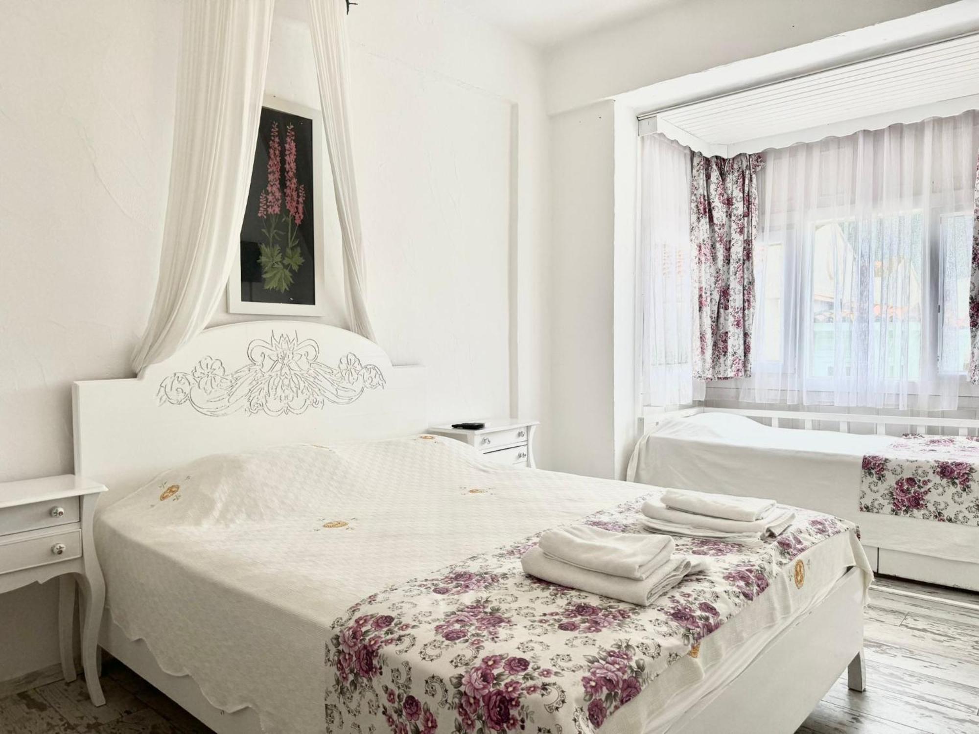 Aisem By Hire Hotel Alaçatı Eksteriør billede