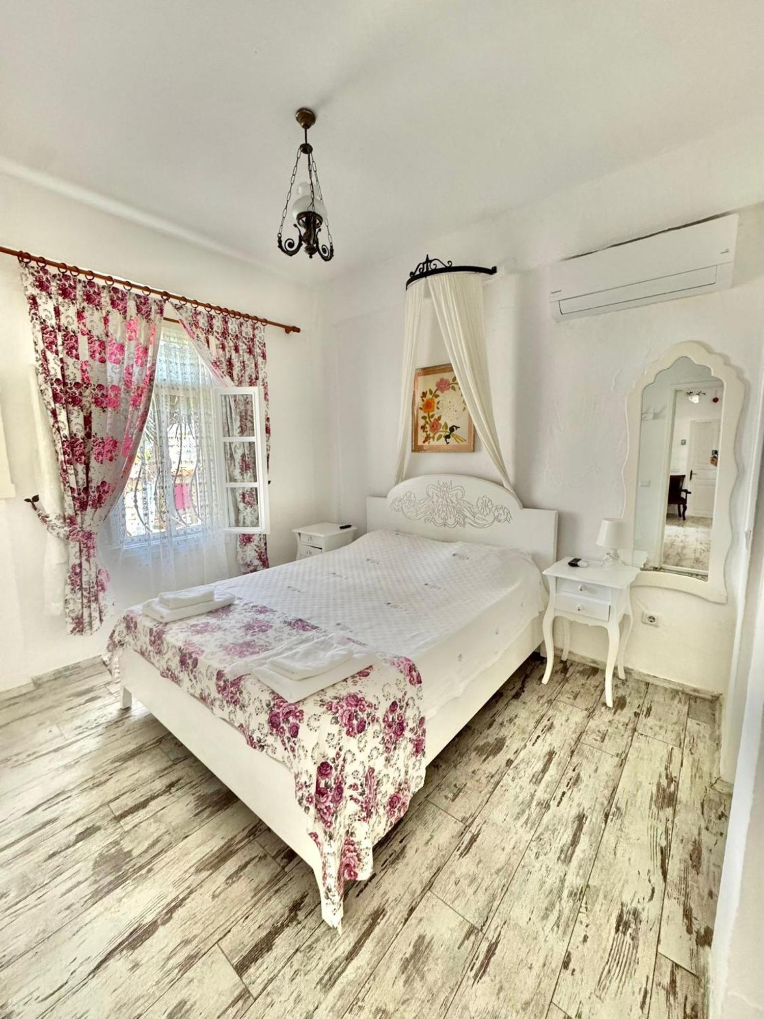Aisem By Hire Hotel Alaçatı Eksteriør billede
